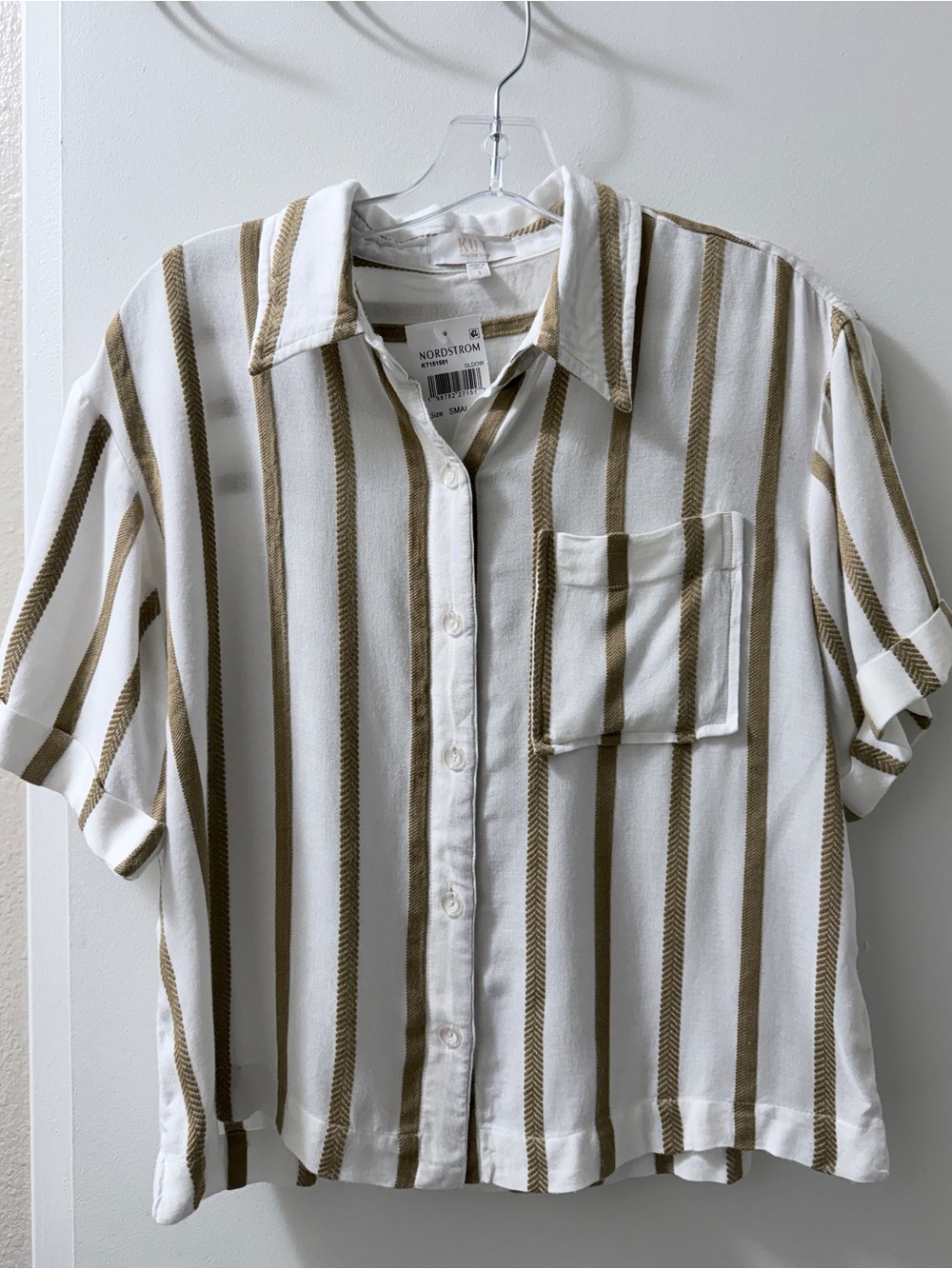 Nordstrom - Women’s Short-Sleeve Button-Up Shirt White w/Brown Jacquard Stripes